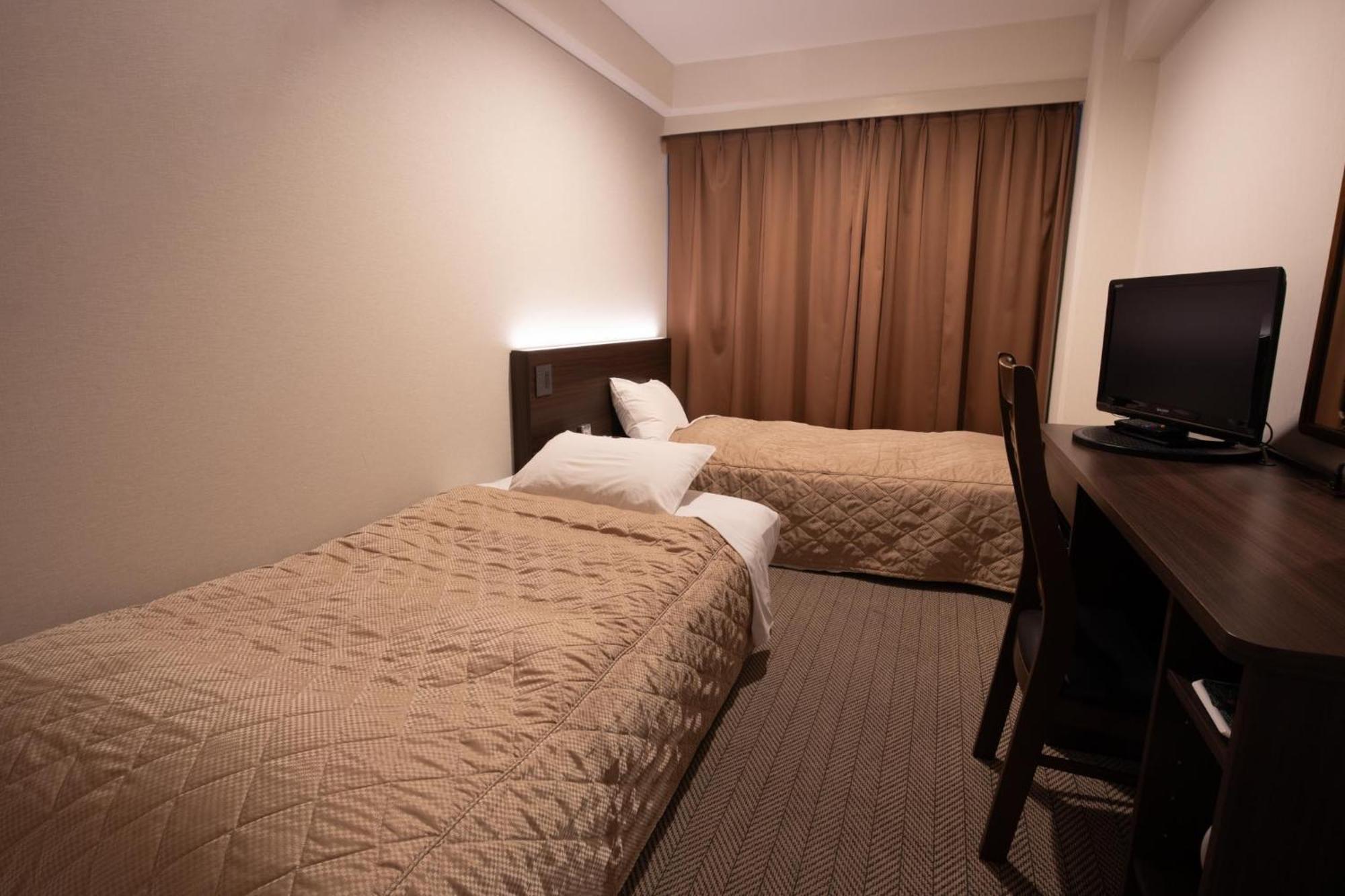 Hotel Aisul Matsuyama Matsuyama  Zimmer foto